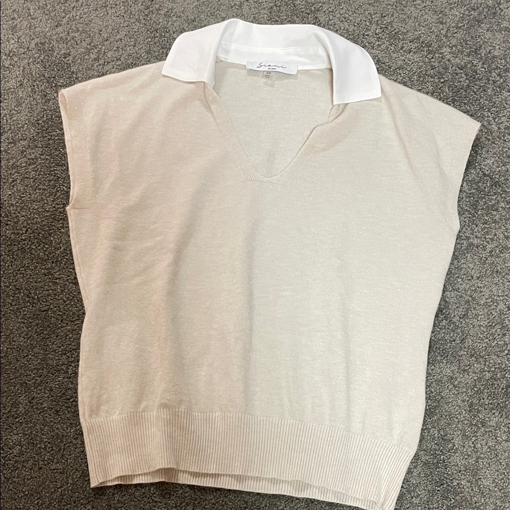 Cream Top Sweater Blouse XS with White Collar